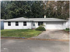 A 4bed/1.5bath, 1,250 SF newly remodeled house in Federal Way.