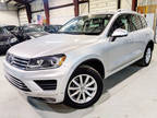 2016 VOLKSWAGEN TOUAREG AWD SPORT w/TECHNOLOGY - NICE LUXURY SUV RIDE