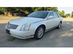 (E5223AMG) 2011 Cadillac DTS 4dr Sdn Premium Collection Loaded sunroof