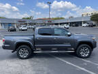 LIKE NEW! 2017 Toyota Tacoma Limited Crew/Double Cab V6 4x4 Auto 1-owner