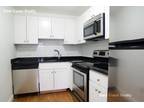 Laundry On-site. Awesome Oak Square Location, C...