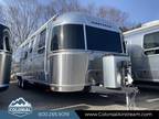 2024 Airstream Flying Cloud 30FBB Bunk Twin