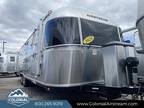 2020 Airstream Classic 30RBT Twin