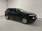 2016 Jeep Cherokee 4WD 4dr Latitude. Low Miles, Back up Camera, 4WD!!!