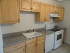 De-Leaded 3 Bed In Winter Hill $2375 Avail 9/1