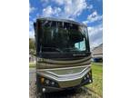 2015 Fleetwood Expedition 40 X 40ft