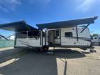 2023 Forest River Rockwood Ultra Lite 2906BS 35ft