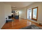 Top Floor Fully-renovated Penthouse Duplex Priv...