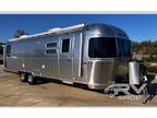 2024 Airstream Globetrotter 30RB Twin