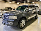 2007 Lincoln Navigator L 2WD Full Size 8 Passenger