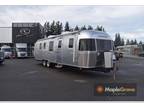 2018 Airstream Classic 33FB 33ft