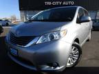 2013 Toyota Sienna XLE 7 Passenger Auto Access Seat 4dr Mini Van