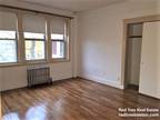 Brighton Studio Apartment With Heat And Hot Wat...