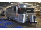 2023 Airstream International 27FB FRONT BED TWIN 27ft