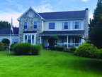 Middletown, ! Pure elegance describes this stone/stucco home