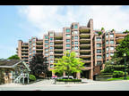 Oakville 2BR 2.5BA, Fabulous top-to-bottom high-end