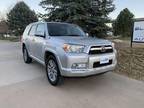 2011 TOYOTA 4RUNNER Limited 4wd w/ 3rd Row