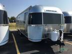 2023 Airstream Flying Cloud 27FB 28ft