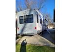 2017 Highland Ridge RV Roamer 347RES 36ft