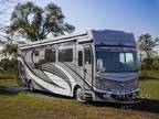 2024 Fleetwood Discovery LXE 40G