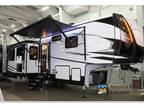 2023 Forest River Cardinal Luxury 320RLX 36ft