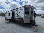 2024 Palomino Puma Destination 39FKL 42ft