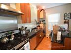 Stunning 2 Bedroom With Laundry In Unit, Centra...