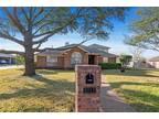 Hewitt, Almost 2400 sq ft gorgeous 6 BR 3 BA home.