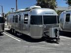 2022 Airstream Flying Cloud 30FBB BUNK 30ft