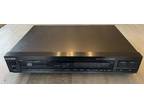 Magnavox CDB 582 Compact Disc CD Player (Phillips CD582) No Remote Tested