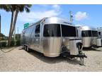 2024 Airstream Flying Cloud 27FB 27ft