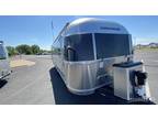 2024 Airstream Flying Cloud 27FB 26ft