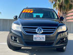 2011 Volkswagen Tiguan 2WD 4dr SE