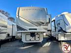 2024 Keystone Montana 3123RL 35ft