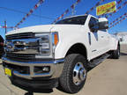 2019 White Ford F-350 SD Crew Cab Pickup 4-Dr
