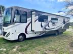 2017 Thor Motor Coach Hurricane