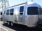 2024 Airstream Flying Cloud 23FBT TWIN 23ft