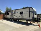 2019 Forest River Rockwood 8329ss Signature 34ft