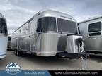 2024 Airstream Flying Cloud 30RBT Twin 30ft
