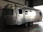 2024 Airstream Flying Cloud 25FB Twin 25ft