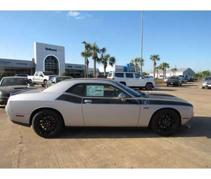 2022 Dodge Challenger R/T Scat Pack is a 2022 Dodge Challenger R/T Scat Pack Coupe in Bay City TX