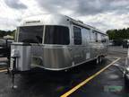 2019 Airstream Classic 33FBQ 33ft