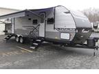 2024 Coachmen Catalina Legacy Edition 323BHDSCK