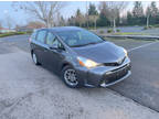 2015 Toyota Prius v 5dr Wgn Two