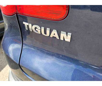 2011 Volkswagen Tiguan SE is a Blue 2011 Volkswagen Tiguan SE SUV in Grove City OH