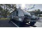 2024 Coachmen Catalina Legacy Edition 343BHTS 38ft