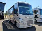 2018 Winnebago Winnebago SUNSTAR 29ft