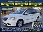 2016 Chrysler Town & Country Touring Minivan 4D