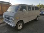 1972 Ford Econoline Club Wagon 302