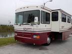 1998 Fleetwood Discovery Diesel Pusher